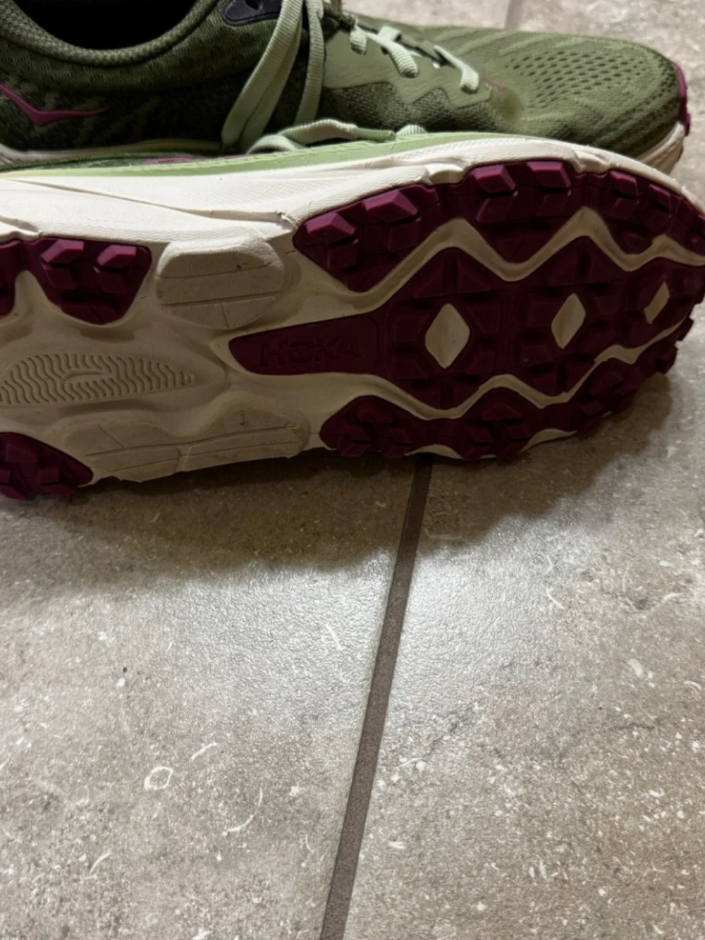 Hoka Challenger ATR 7